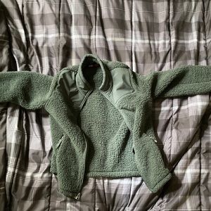 Selling a puffy Green jacket for Boys 10-12